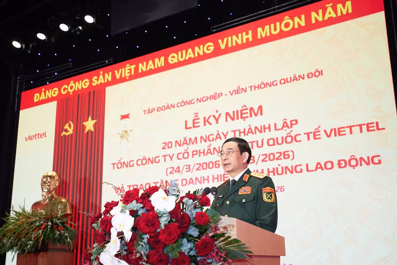 anh-1-dai-tuong-phan-van-giang-bo-truong-bo-quoc-phong-danh-gia-cao-nhung-thanh-tich-cua-viettel-ve-dau-tu-nuoc-ngoai-gop-phan-nang-cao-vi-the-uy-tin-quoc-gia.jpg