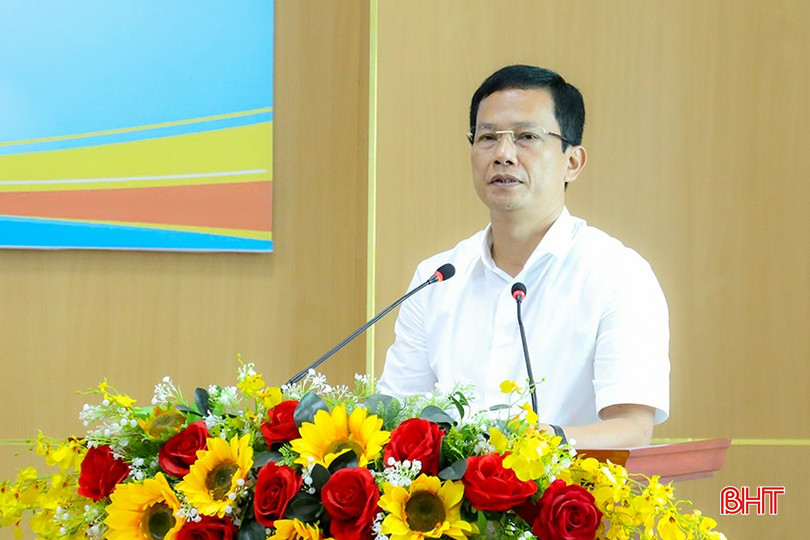 Chủ tịch UBND thành phố Hà Tĩnh Nguyễn Trọng Hiếu phát biểu tại hội nghị đối thoại. img-5975-2544.jpg