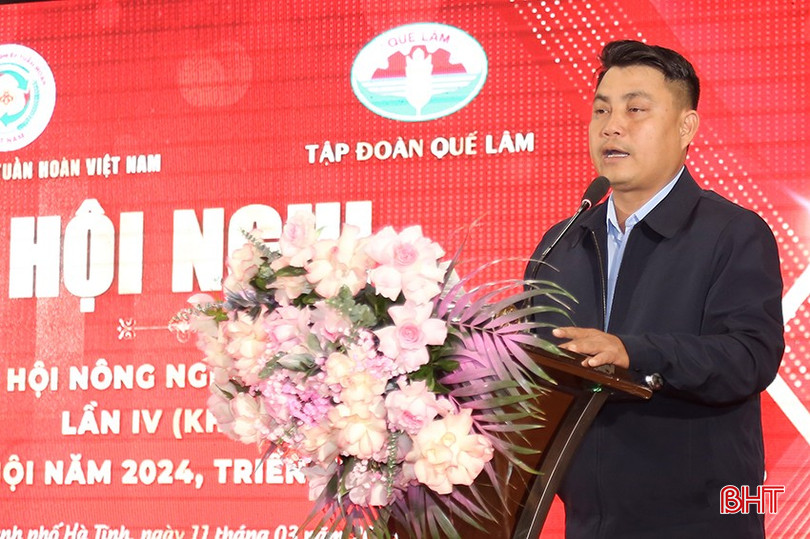 Anh Phạm Hải Thăng - Giám đốc HTX Nông nghiệp hữu cơ Thần Nông HT phát biểu tham luận tại hội nghị. bqbht_br_img-0117.jpg