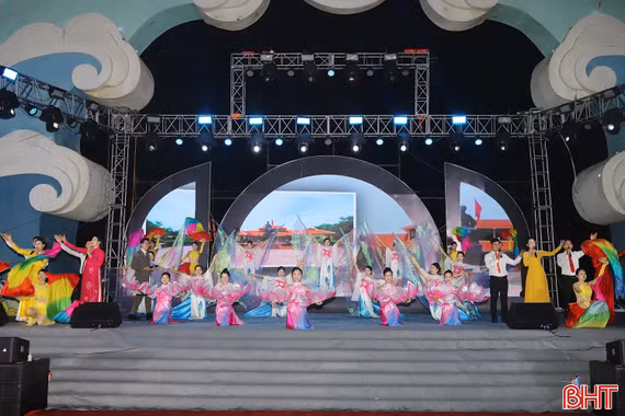 Khai trương du lịch biển Xuân Thành năm 2026