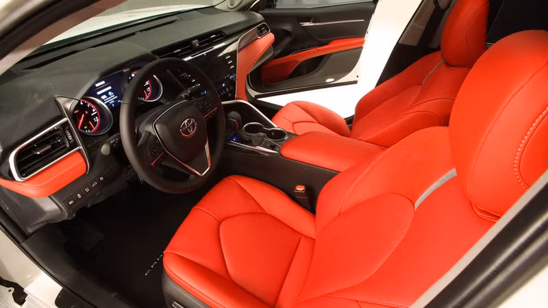 5 phien ban toyota camry danh rieng cho tay dua nascar