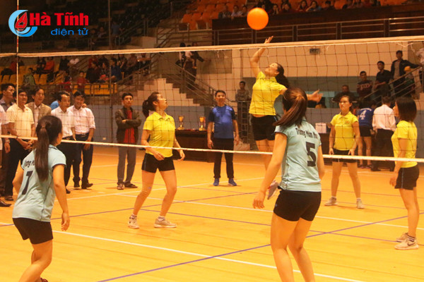 soi noi giai bong chuyen hoi nganh gd dt thanh pho ha tinh