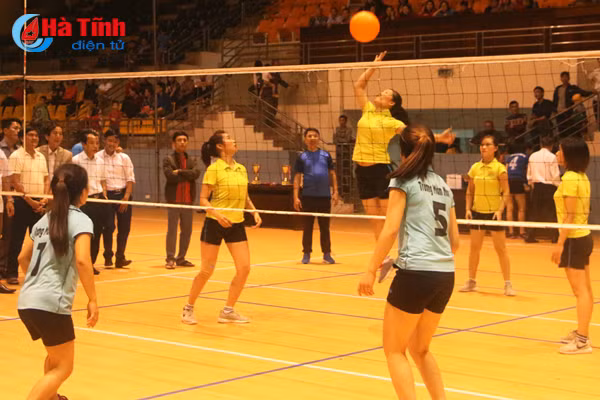 soi noi giai bong chuyen hoi nganh gd dt thanh pho ha tinh