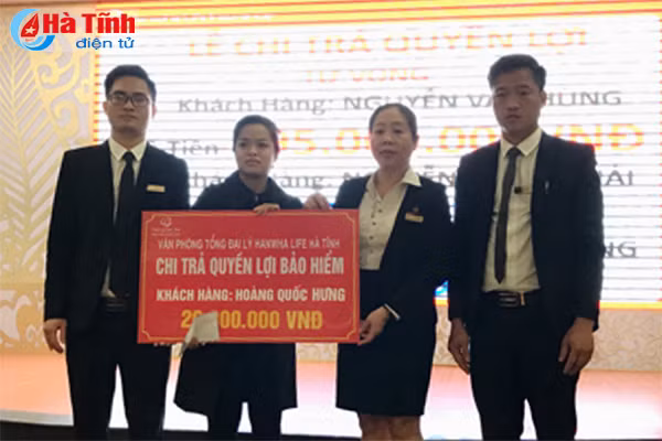 hanwha life chi tra quyen loi bao hiem cho khach hang