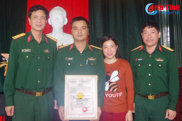 ban giao nha dong doi cho gia dinh quan nhan kho khan