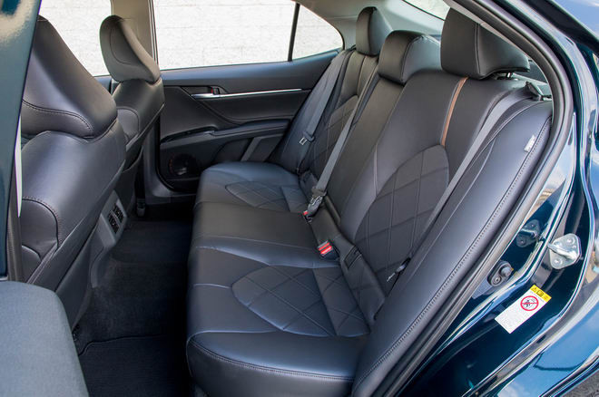 trai nghiem toyota camry 2018 va honda accord 2018