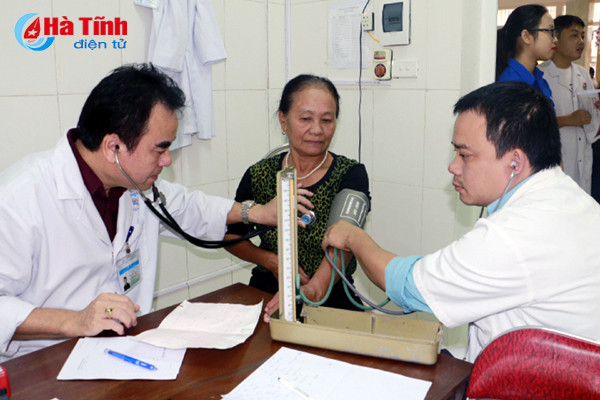 sang loc benh tim mach mien phi cho hon 700 nguoi dan ha tinh