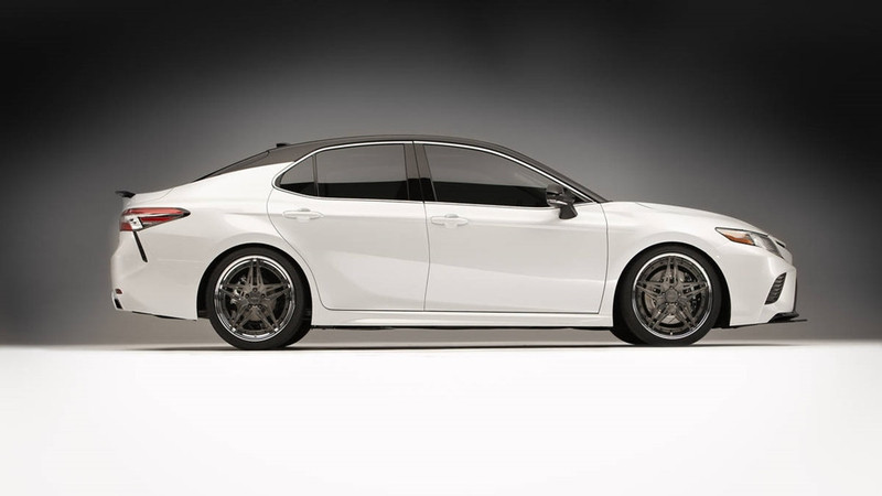 5 phien ban toyota camry danh rieng cho tay dua nascar