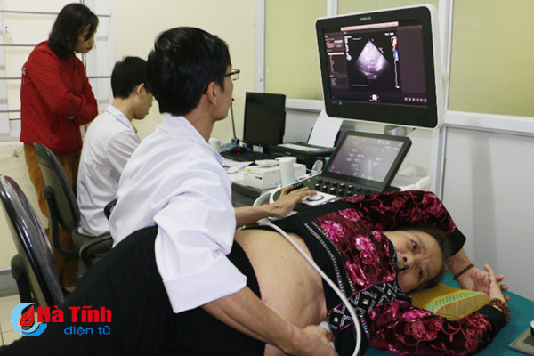 sang loc benh tim mach mien phi cho hon 700 nguoi dan ha tinh