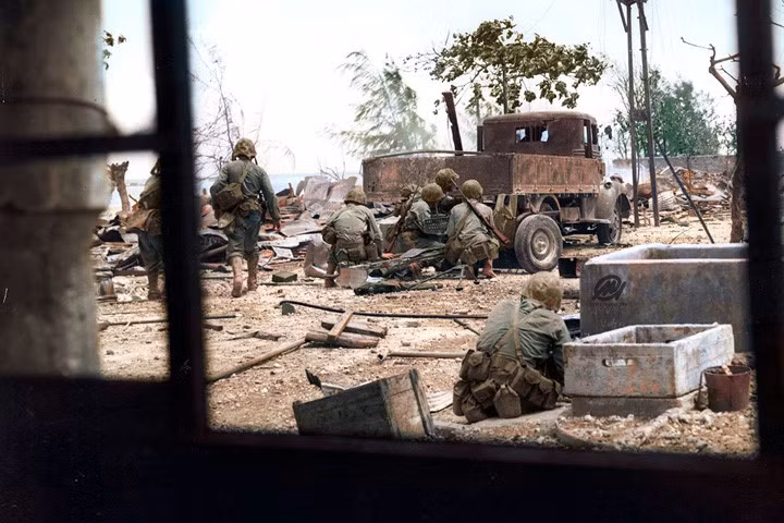 loat anh to mau song dong den ngo ngang ve the chien 2