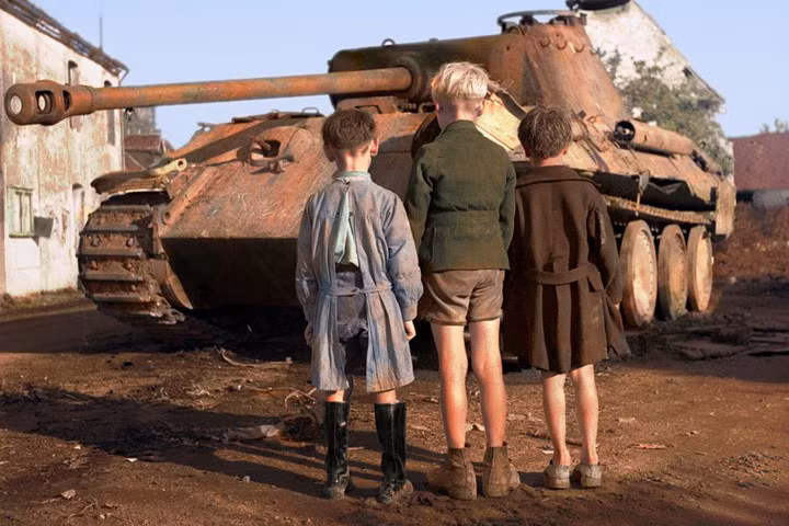 loat anh to mau song dong den ngo ngang ve the chien 2