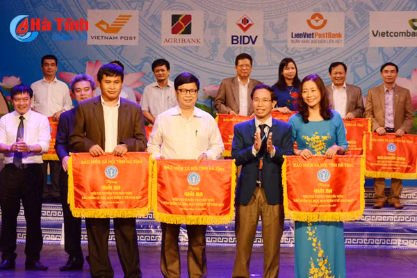 hong linh nhat hoi thi tuyen truyen vien bhxh bhyt