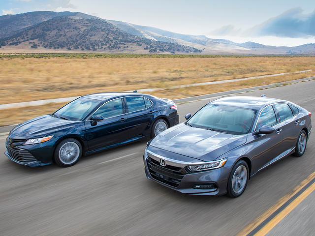 trai nghiem toyota camry 2018 va honda accord 2018