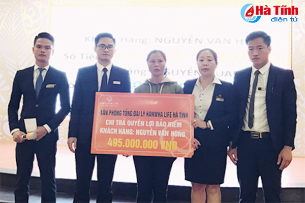 hanwha life chi tra quyen loi bao hiem cho khach hang