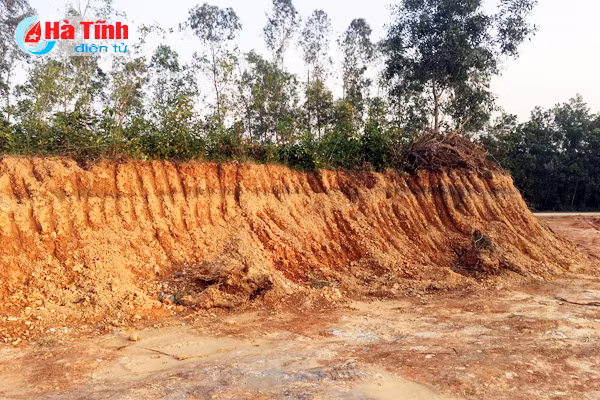 xa bat den xanh cho doanh nghiep khai thac dat trai phep