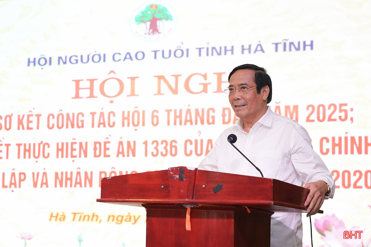Chủ tịch Hội người cao tuổi Việt Nam Nguyễn Thanh Bình đề nghị các cấp ủy, chính quyền địa phương tiếp tục quan tâm, tạo điều kiện cho các hoạt động hội để người cao tuổi yên tâm cống hiến bqbht_br_tdt00892.jpg