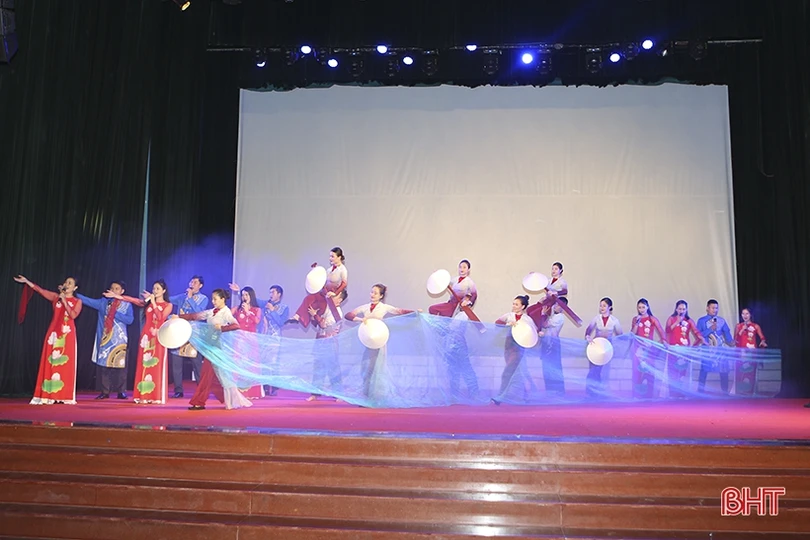 Đặc sắc chương trình nghệ thuật chào mừng thành công Đại hội Đoàn toàn tỉnh Hà Tĩnh