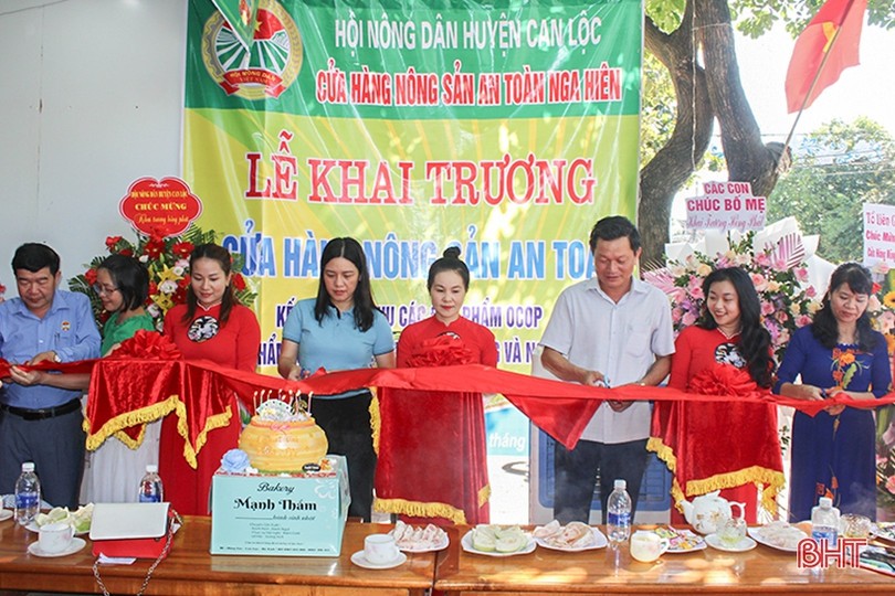 Khai trương cửa hàng nông sản an toàn ở Can Lộc