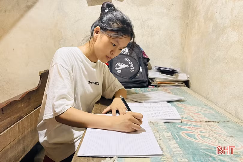 Á khoa khối C00 Hà Tĩnh với khát khao được đến giảng đường, giúp bố mẹ thoát nghèo