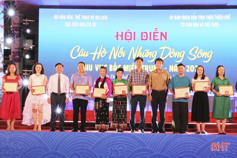 Hà Tĩnh giành 5 huy chương tại Hội diễn nghệ thuật “Câu hò nối những dòng sông”