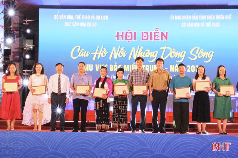 Hà Tĩnh giành 5 huy chương tại Hội diễn nghệ thuật “Câu hò nối những dòng sông”