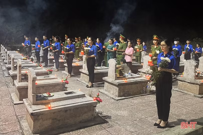 Các địa phương ở Hà Tĩnh thắp nến tri ân tưởng nhớ các anh hùng liệt sỹ