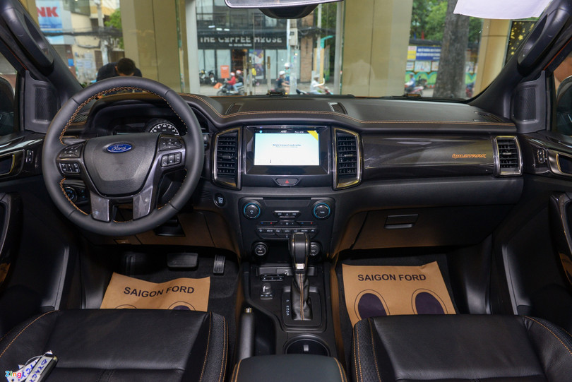 Ford Ranger bị triệu hồi tại Việt Nam do lỗi kính chắn gió