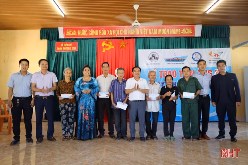 Tổ chức doanh nghiệp trao nhà tình nghĩa cho các gia đình có hoàn cảnh khó khăn