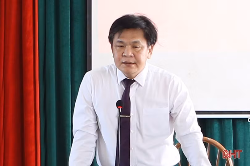 Tiếp tục động viên các văn nghệ sĩ Hà Tĩnh sáng tạo nhiều tác phẩm có chất lượng 