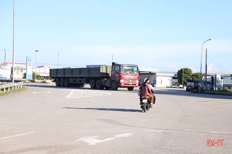 Bao giờ “điểm đen” trên tuyến tránh TP Hà Tĩnh thuộc phường Thạch Linh được xóa bỏ?