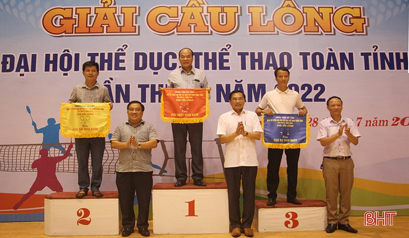 Thành phố Hà Tĩnh nhất toàn đoàn Giải Cầu lông Đại hội TDTT toàn tỉnh lần thứ IX