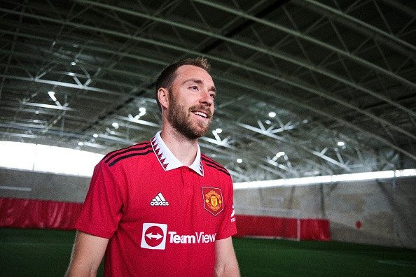 Eriksen ghi bàn, Man United đại thắng Wrexham