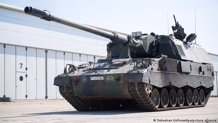 Đức cho phép sản xuất 100 pháo tự hành tối tân cho Ukraine