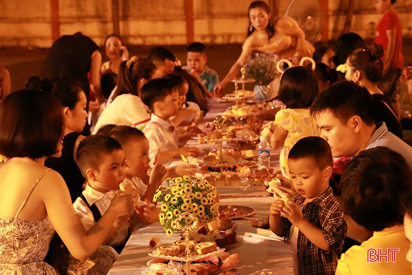 Học sinh mầm non iSchool Hà Tĩnh hào hứng với dạ tiệc mùa hè - Summer Party