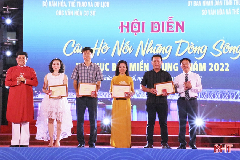 Hà Tĩnh giành 5 huy chương tại Hội diễn nghệ thuật “Câu hò nối những dòng sông”