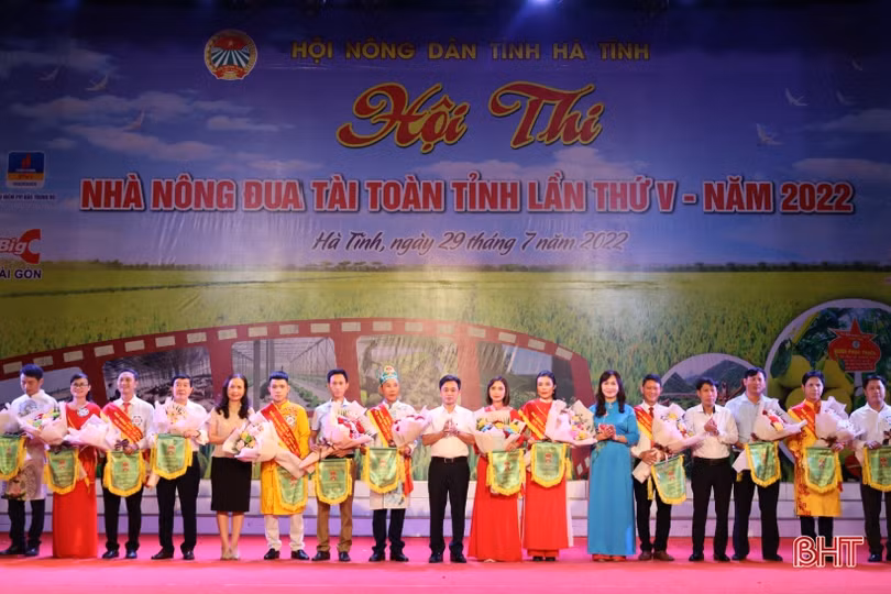 Hội Nông dân Hương Khê giành giải nhất Hội thi Nhà nông đua tài toàn tỉnh