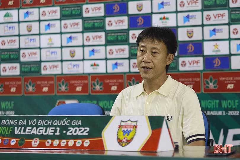 Hồng Lĩnh Hà Tĩnh và “cơn đau đầu” nơi hàng thủ lẫn hàng công