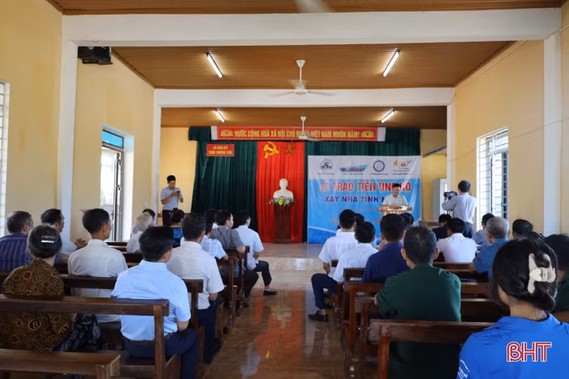 Tổ chức doanh nghiệp trao nhà tình nghĩa cho các gia đình có hoàn cảnh khó khăn