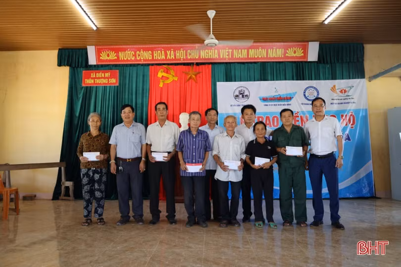 Tổ chức doanh nghiệp trao nhà tình nghĩa cho các gia đình có hoàn cảnh khó khăn