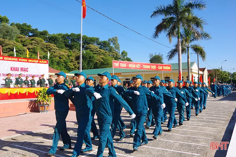 Hà Tĩnh khai mạc hội thao trung đội dân quân cơ động năm 2022