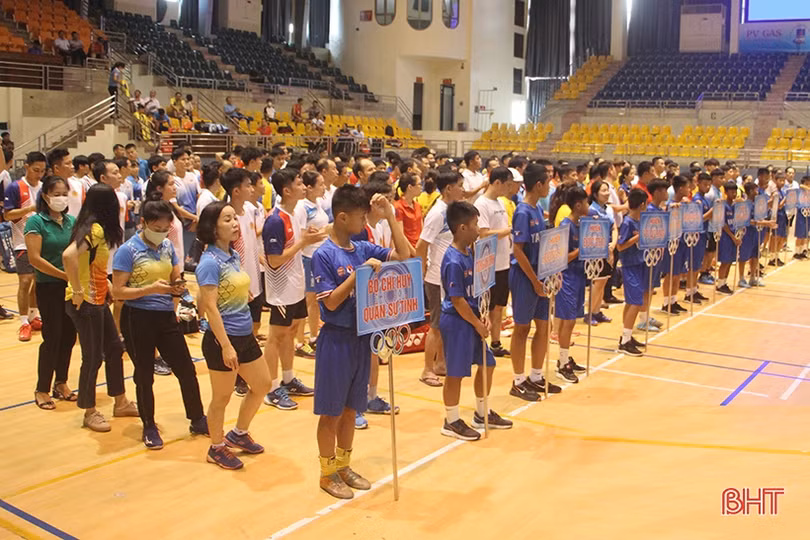 Thành phố Hà Tĩnh nhất toàn đoàn Giải Cầu lông Đại hội TDTT toàn tỉnh lần thứ IX