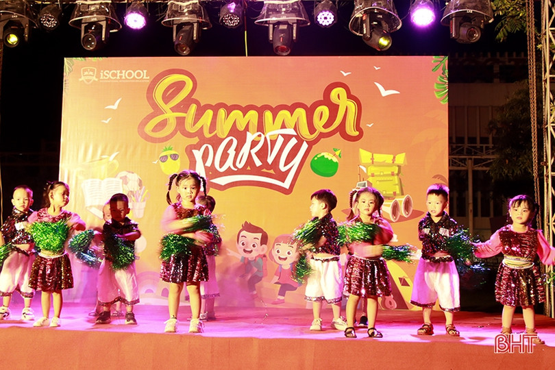 Học sinh mầm non iSchool Hà Tĩnh hào hứng với dạ tiệc mùa hè - Summer Party