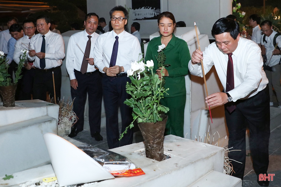 Lãnh đạo Đảng, Nhà nước dâng hương tri ân các anh hùng, liệt sỹ tại Ngã ba Đồng Lộc