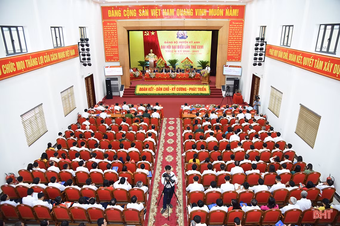 Bầu 36 đồng chí vào Ban Chấp hành Đảng bộ huyện Kỳ Anh nhiệm kỳ 2020-2025