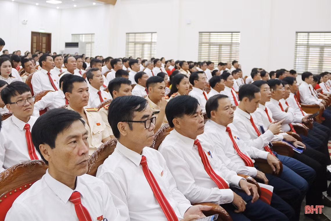 Bầu 36 đồng chí vào Ban Chấp hành Đảng bộ huyện Kỳ Anh nhiệm kỳ 2020-2025