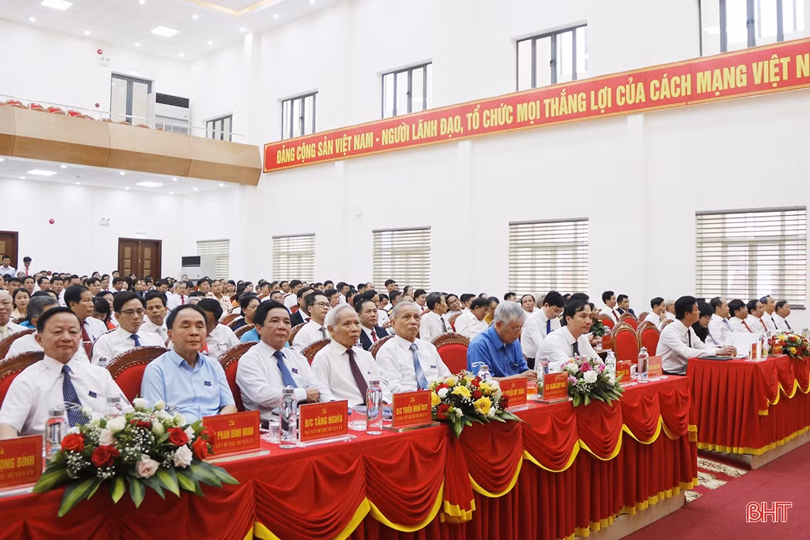 Bầu 36 đồng chí vào Ban Chấp hành Đảng bộ huyện Kỳ Anh nhiệm kỳ 2020-2025