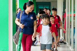 Trường học ở Hà Nội được thu 12.000 đồng/giờ nếu phụ huynh đón con muộn