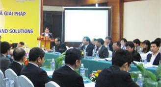 Rừng đầu nguồn bị tàn phá nghiêm trọng là một trong những nguyên nhân chính gây lũ lớn ở miền Trung những năm qua