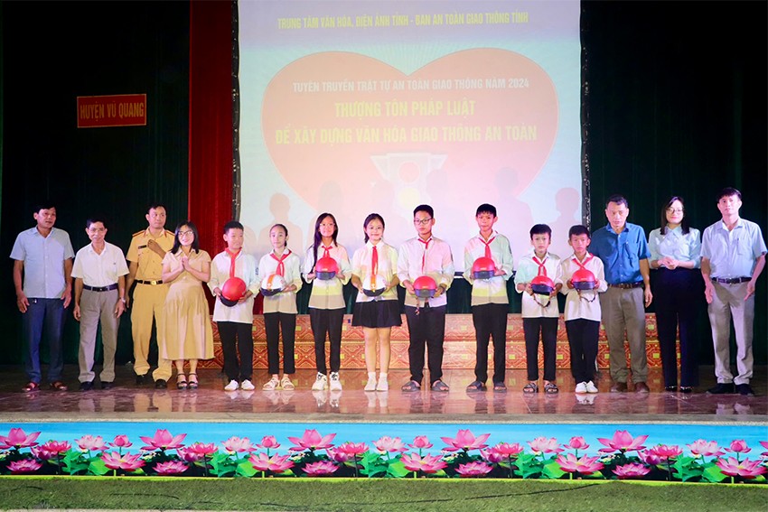 img-2546-copy-7303.jpg