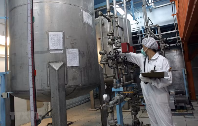 Thế giới ngày qua: Cháy nhà máy diêm ở “xứ vạn đảo”, ít nhất 30 người thiệt mạng